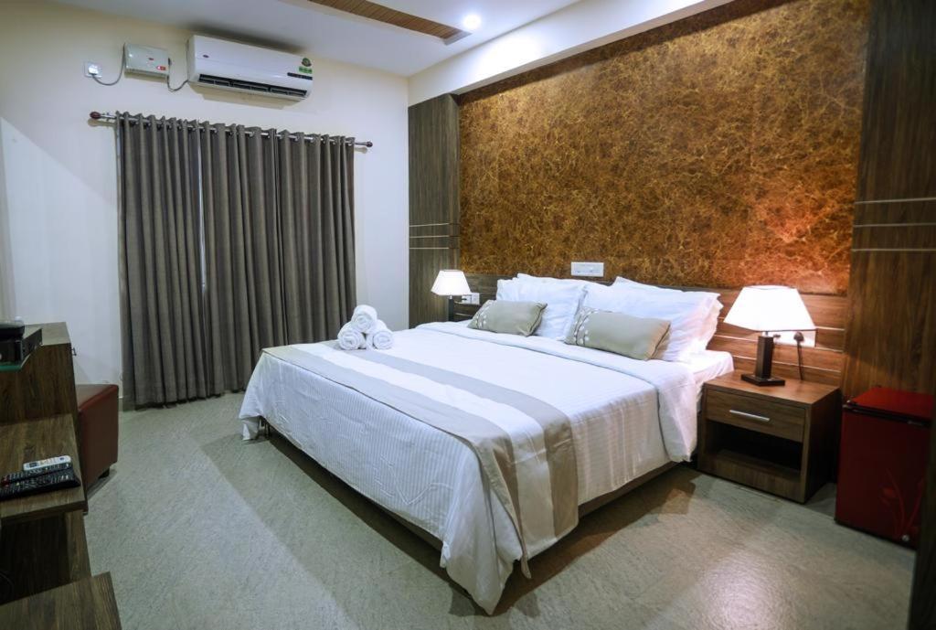 Hotel Shams Inn Kochi Extérieur photo
